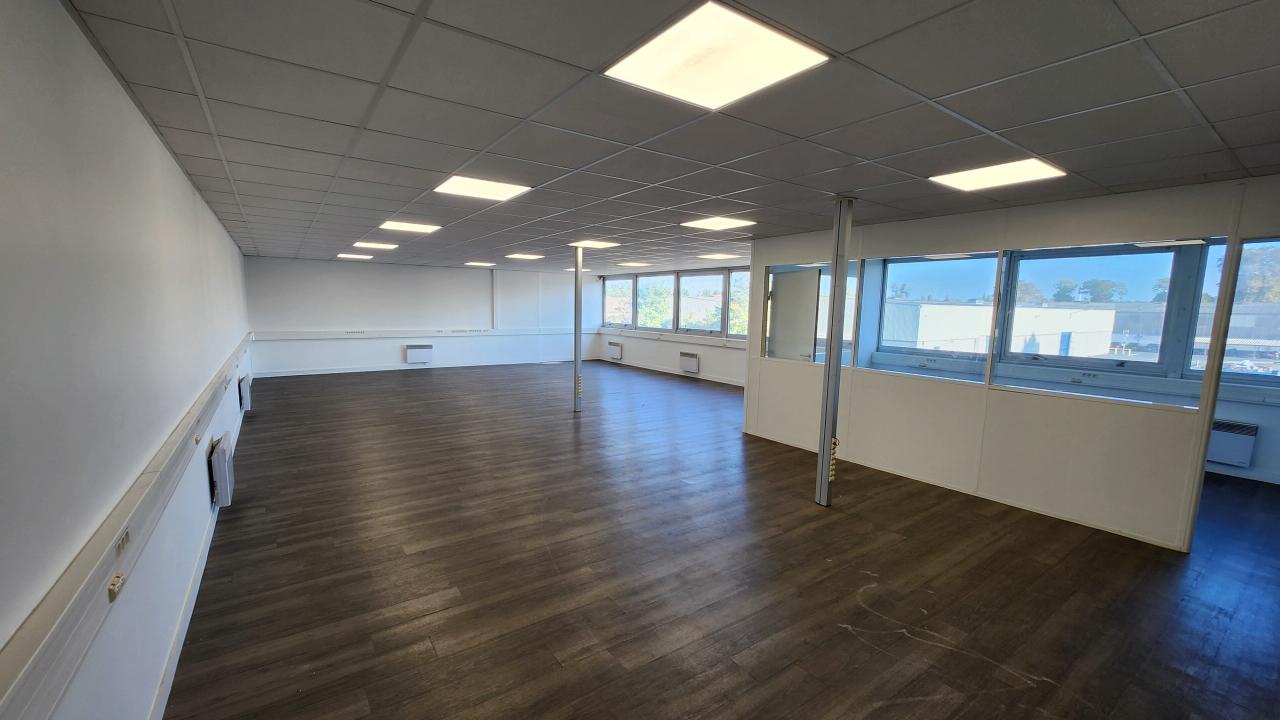 Entrepôt Sucy-en-Brie 4990m² Location entrepôt Sucy-en-Brie Val-de-Marne OLLOG2426577 6